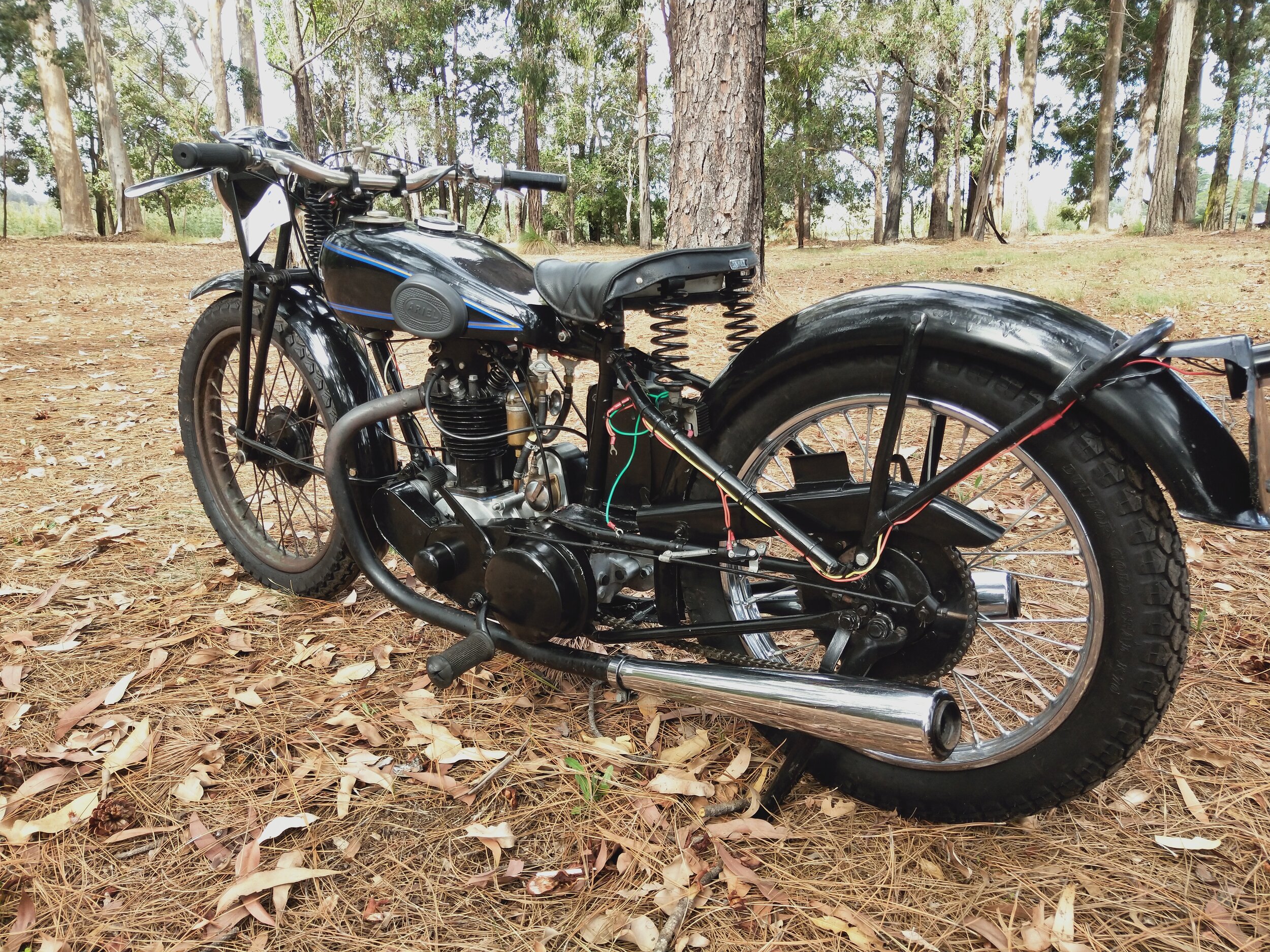 1 Ariel 1929 LF or LG 250 OHV Twin Port (3).jpg