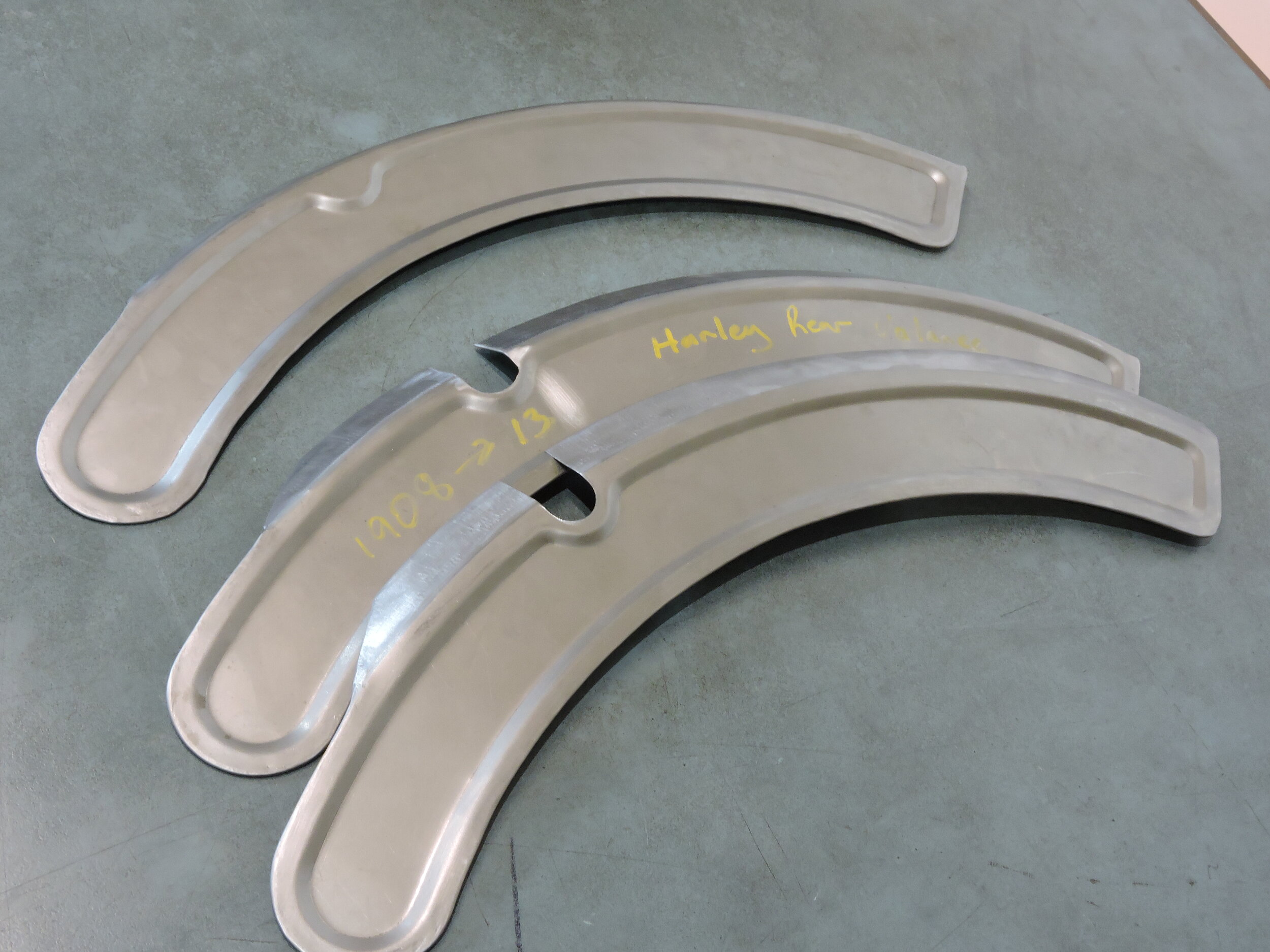 #06 Harley Veteran Rear Valance (1).JPG