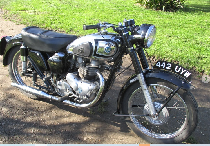 1954 ajs twin (003).PNG