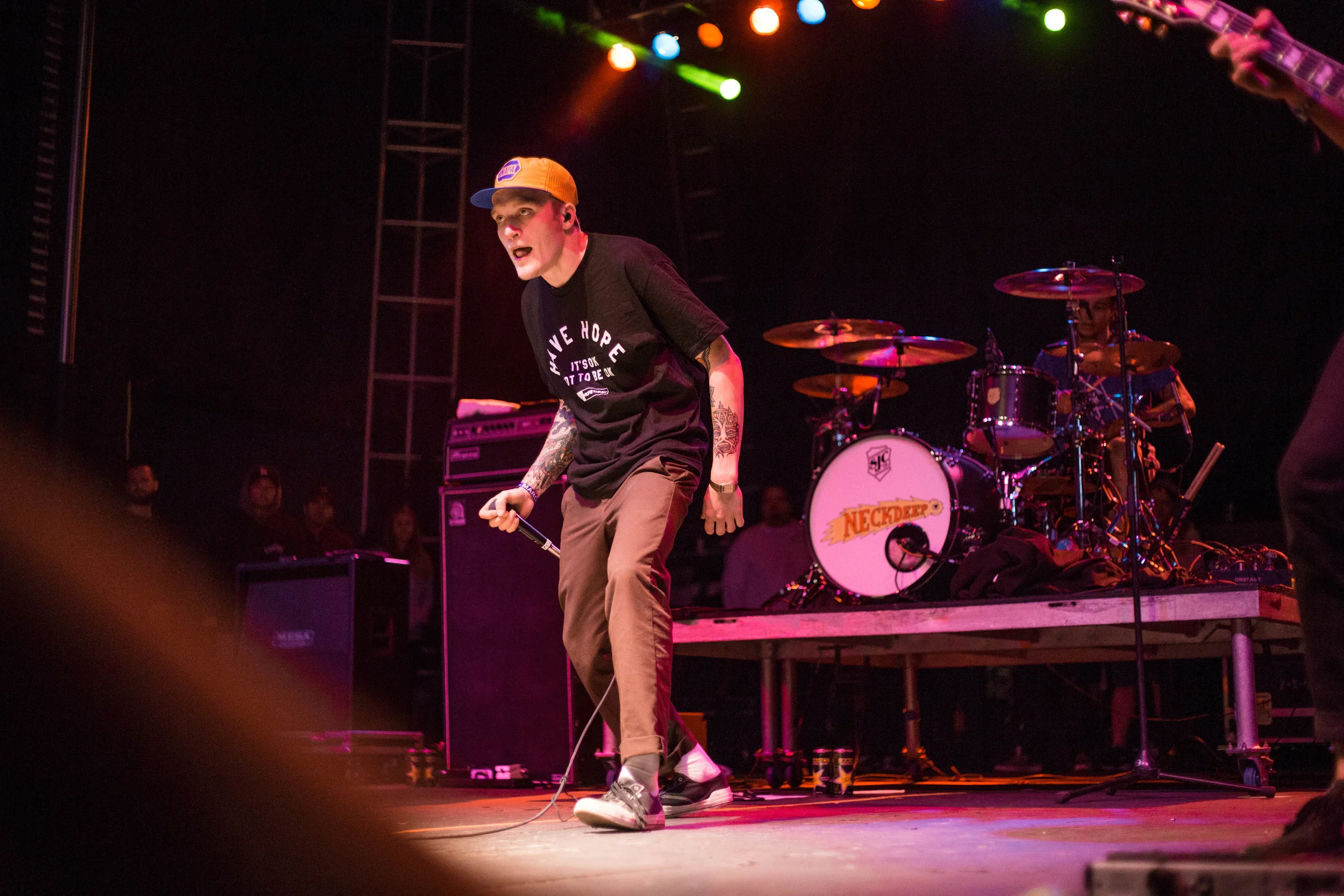 NECK DEEP