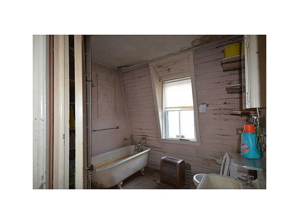 cottage 29 before images 4.jpeg