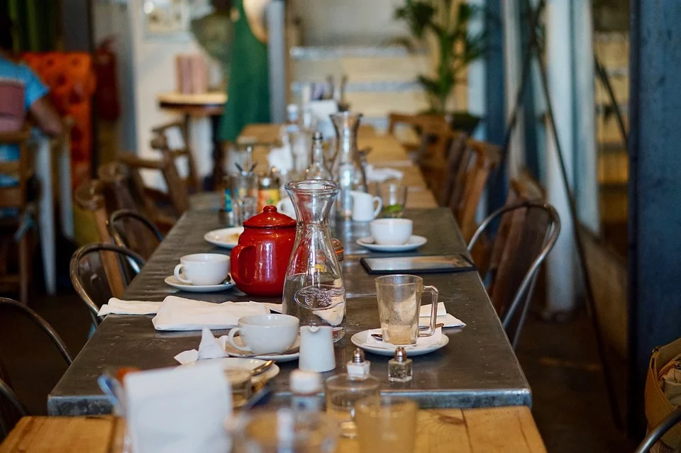 Table-Food-Restaurant-Meal-Lunch-Dinner-Cafe-3514595.jpg