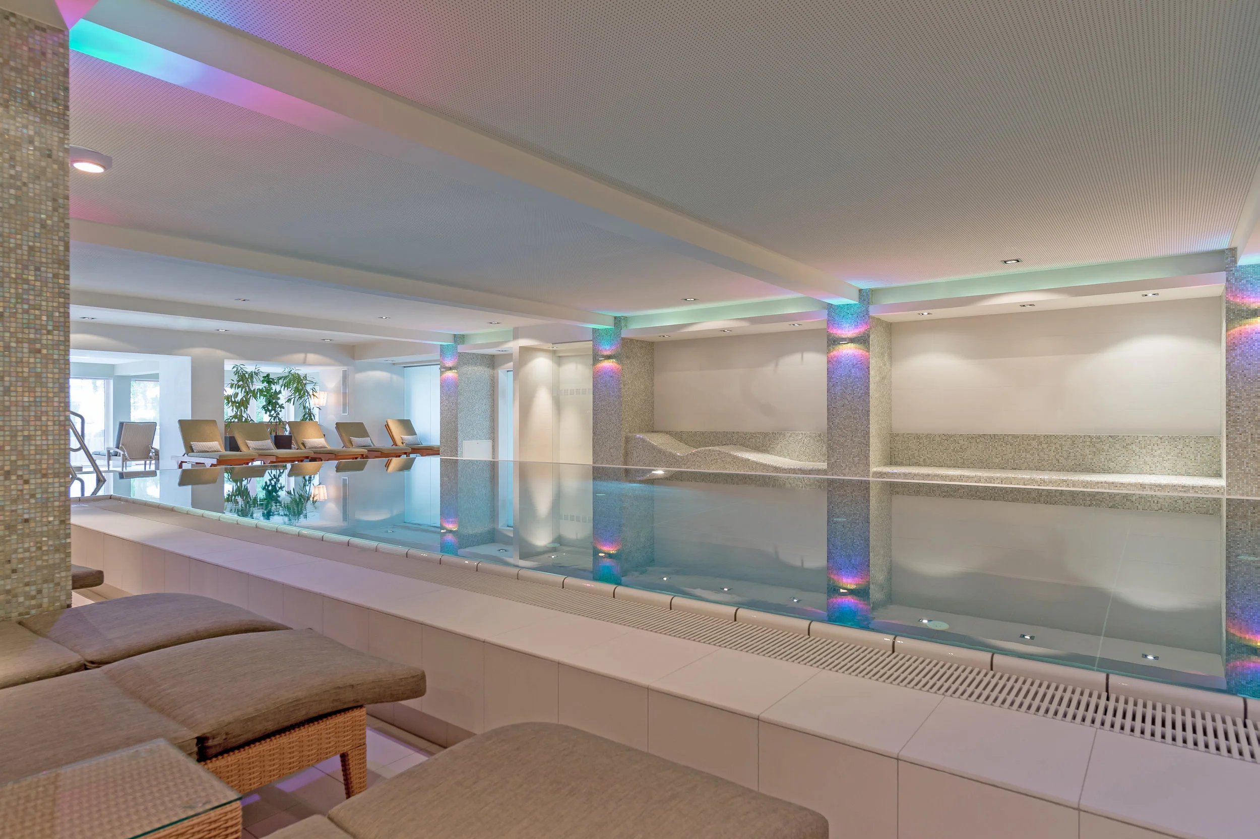 Spa_Poolbereich.jpg