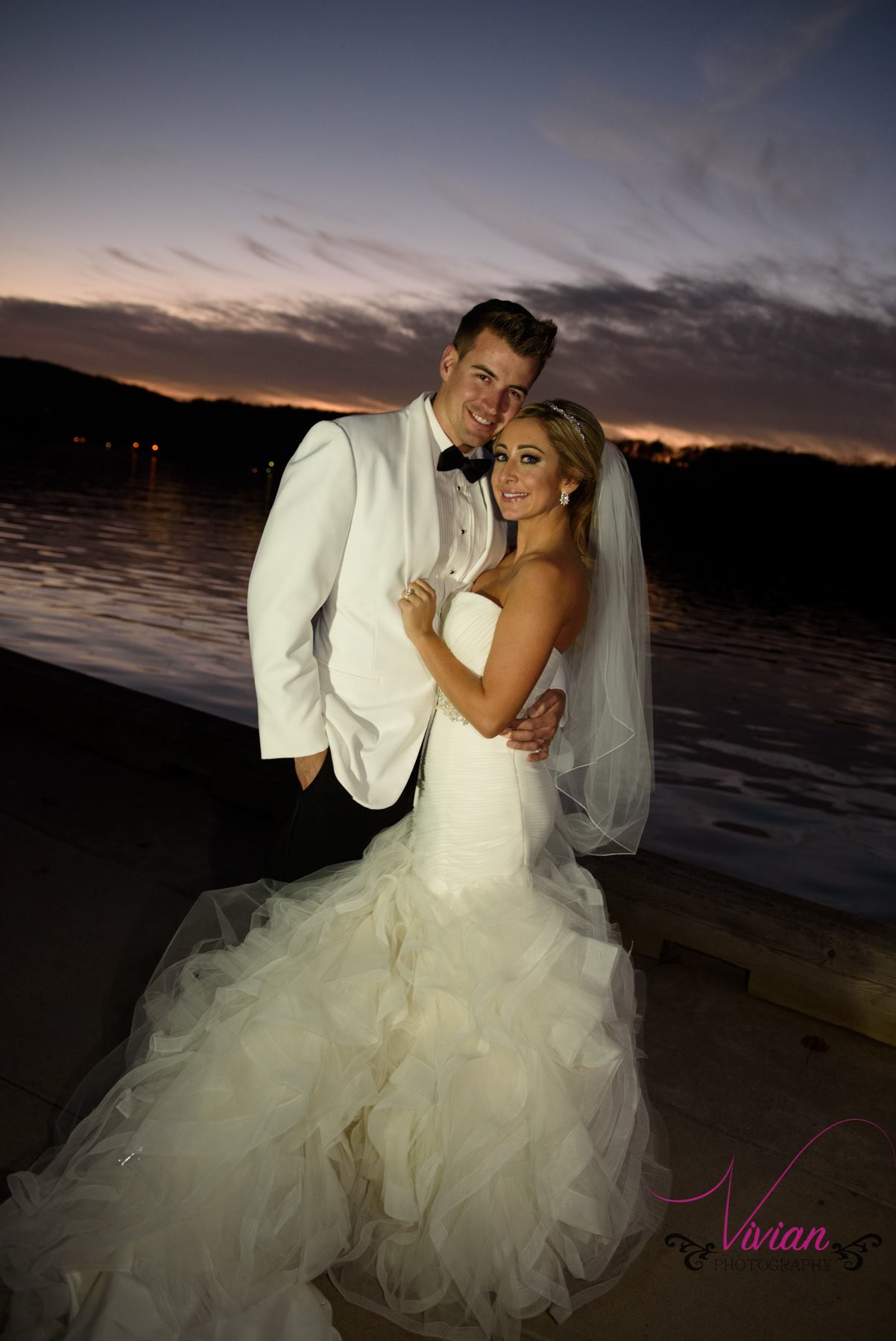 wedding-couple-posing-sunset.jpg