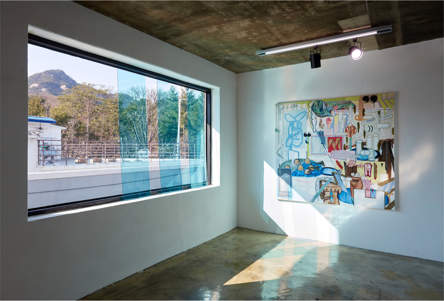For you who do not listen to me _ Oil on canvas, acrylic sheet, sunlight _ Dimensions variable _ Baik Art Seoul Gallery _ 2019