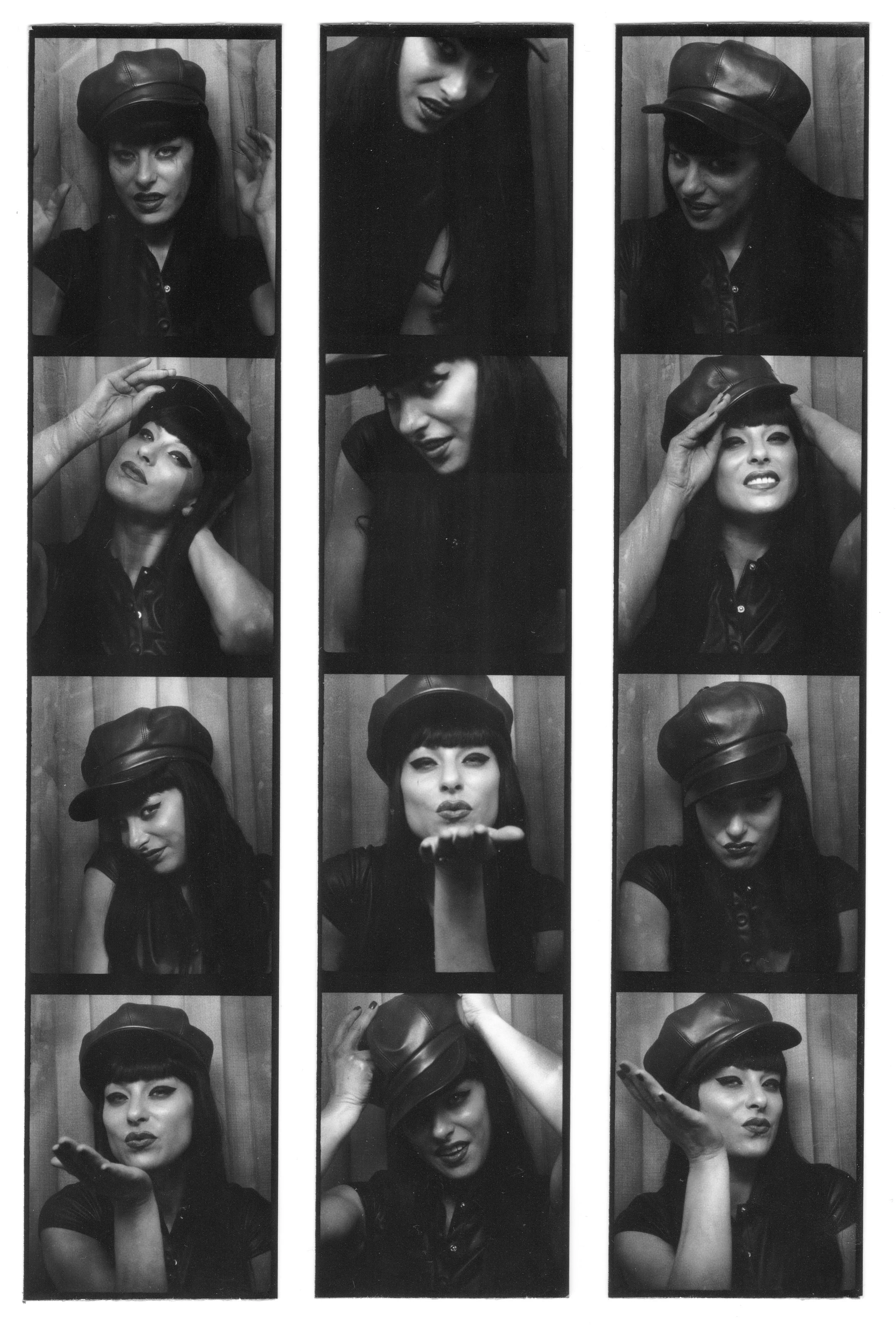 Olivia_photobooth.jpg