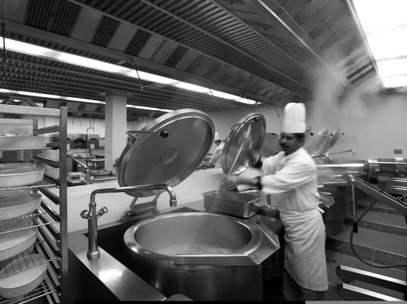 Kitchen chef.1 B&W.jpg