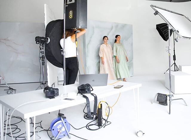 #throwback to studio A shoots 
Our moveable walls dressed in beautiful marble prints

#8thstreetstudios #photopgraphystudios #photographystudiodubai #shoot #fashion #model #instudioshoot #photography #fashionphotography #photographer #photographyligh