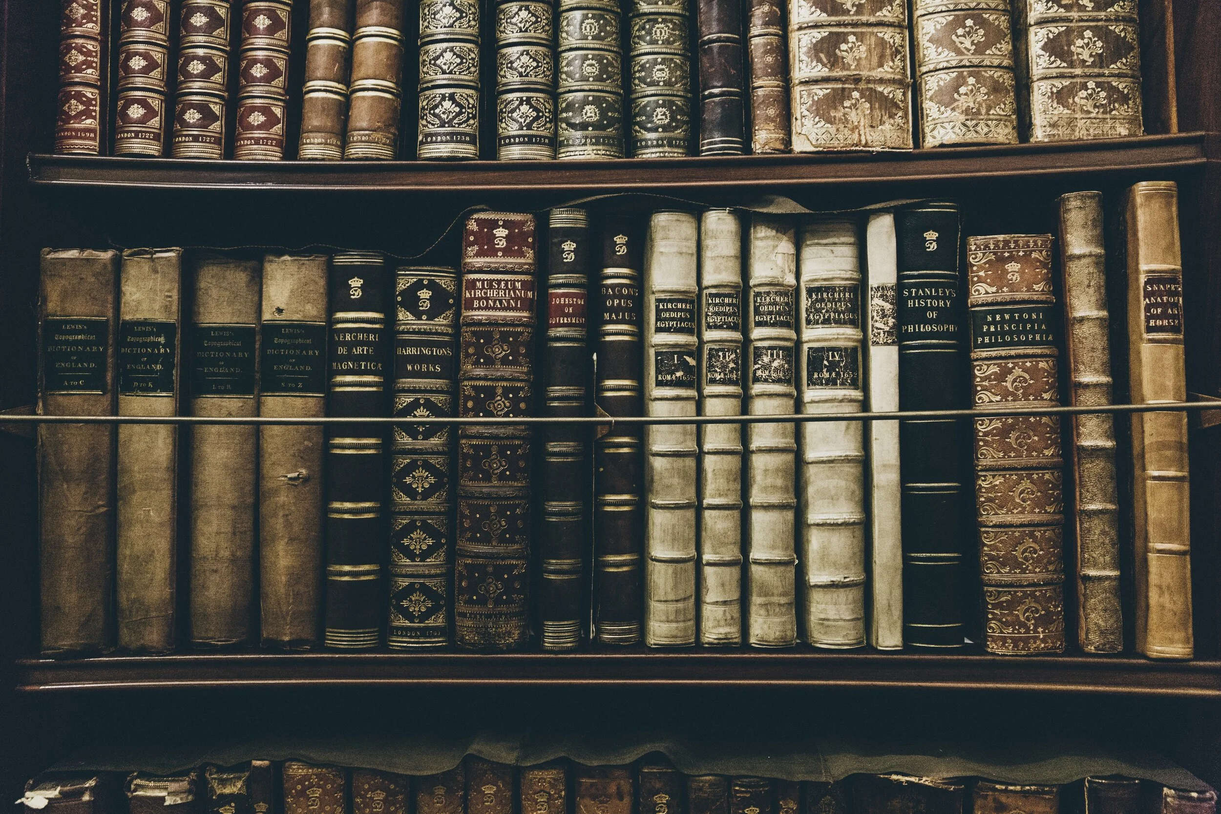 thomas-kelley-hHL08lF7Ikc-unsplash.jpg