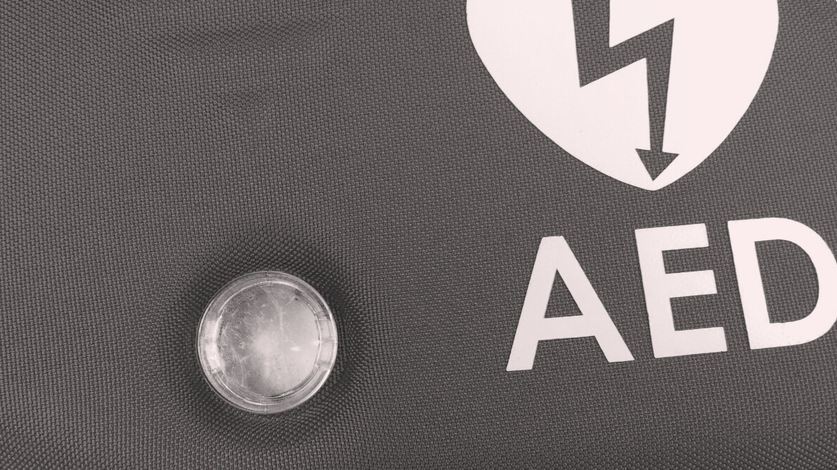 LIFESAVING FIRST AID