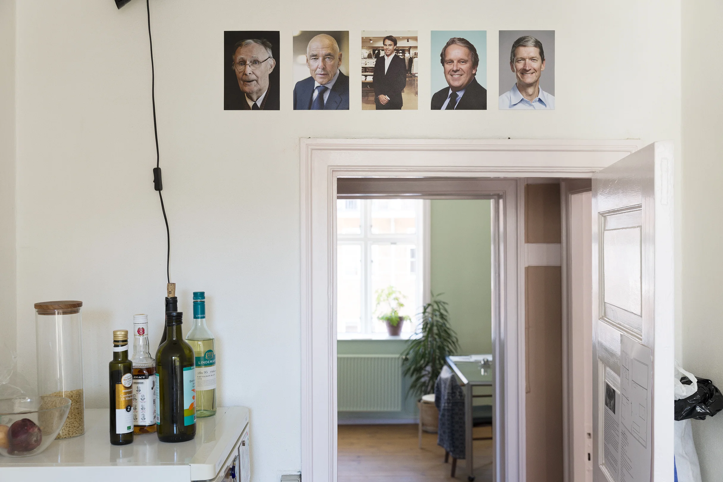 CEO (Ingvar Kamprad (IKEA), Peter Brabeck Lemanthe (néstle), Karl-Johan Persson (H&M), Ian M. Cook (Colgate Palmolive), Tim Cook (Apple)) (2017) inkjet print, 15x18cm, Moa Alskog