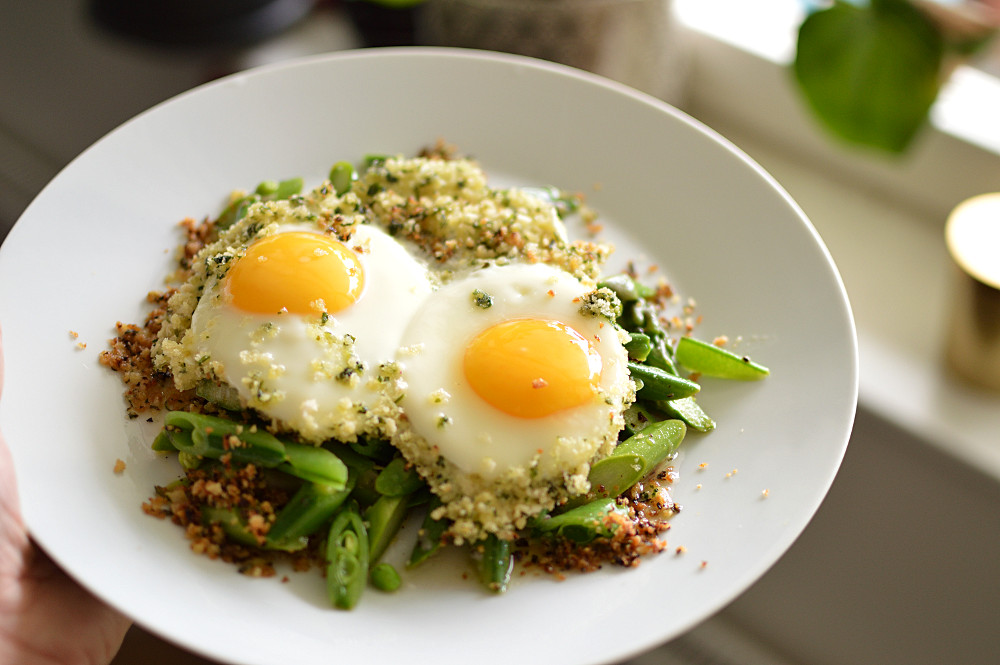 Stekta ägg med krisp från panko