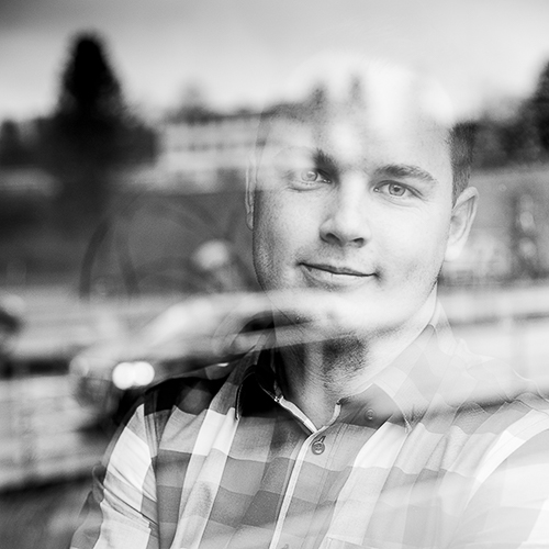 DOMINIK BAUR (CH)