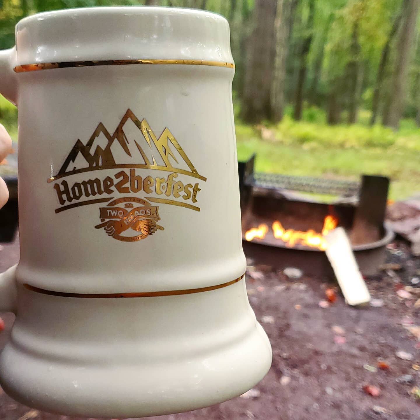 Home2Berfest: Outdoor Edition.
.
.
.
.
@tworoadsbrewing @stephhoyt88 #home2berfest #tworoads #camping #outdoors #campfire #oktoberfesr #ok2berfest #prost