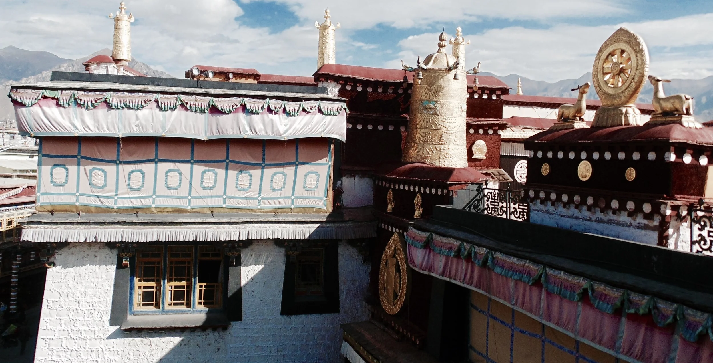 Tibet: Prayers &amp; Propaganda on the Roof of the World