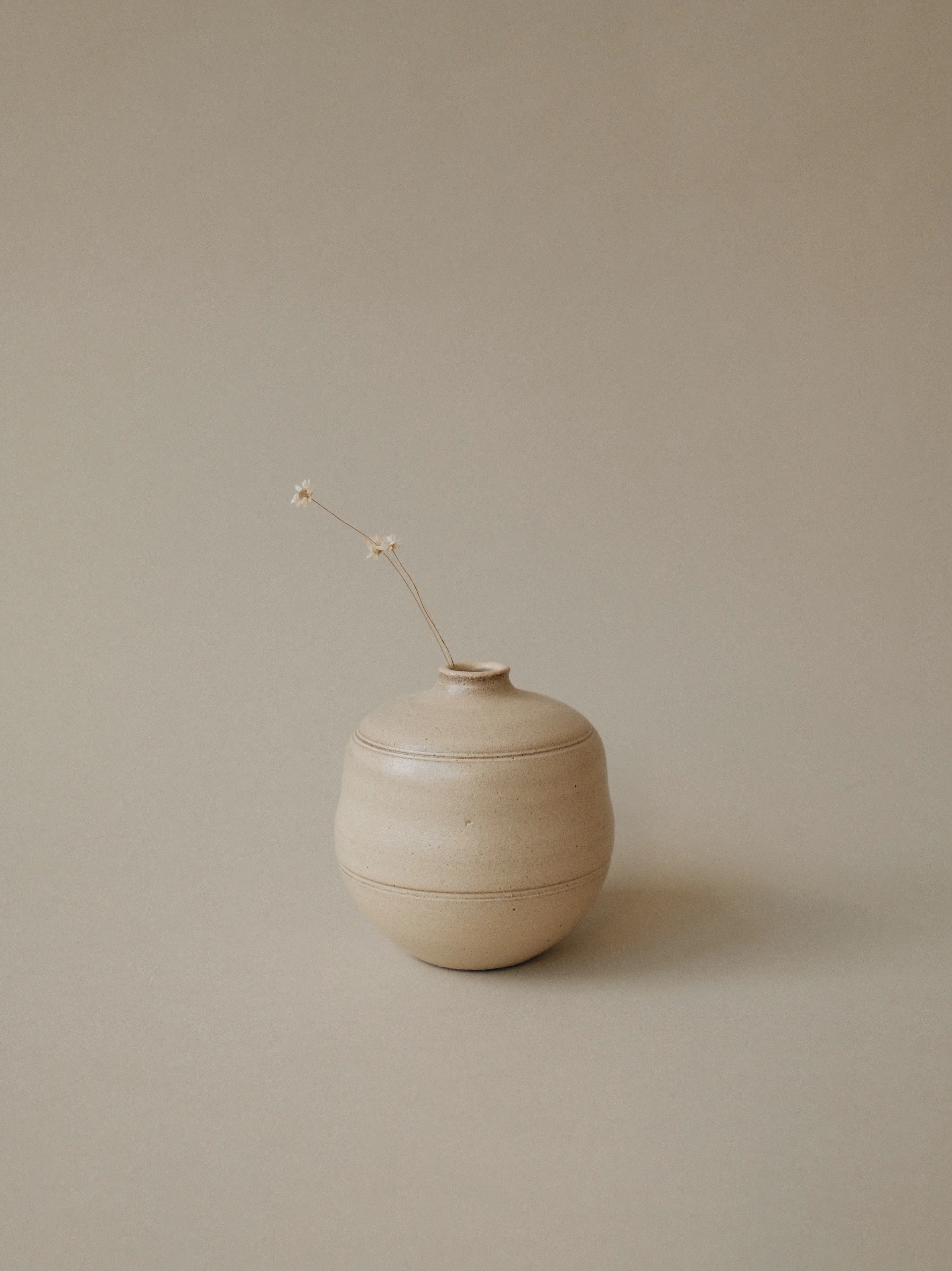 Mini Bud Vase — Lined Cream