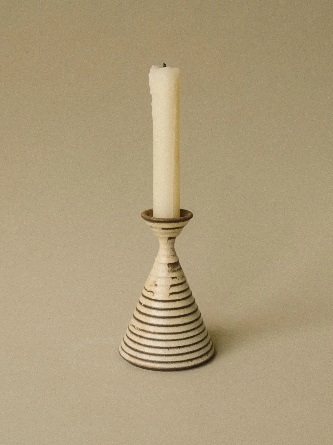 Candlestick — Ribbed Static