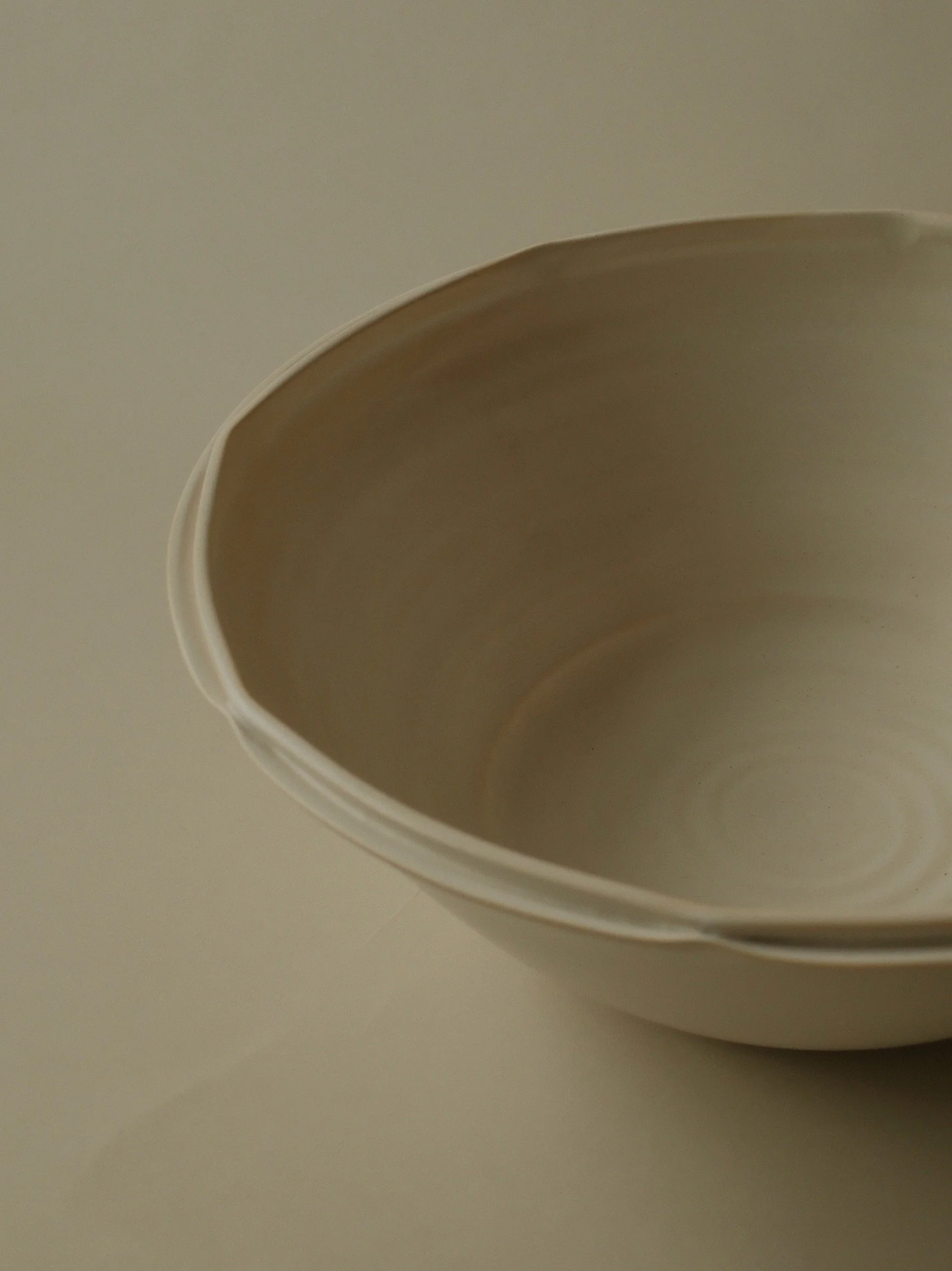 Large Scalloped Serving Bowl