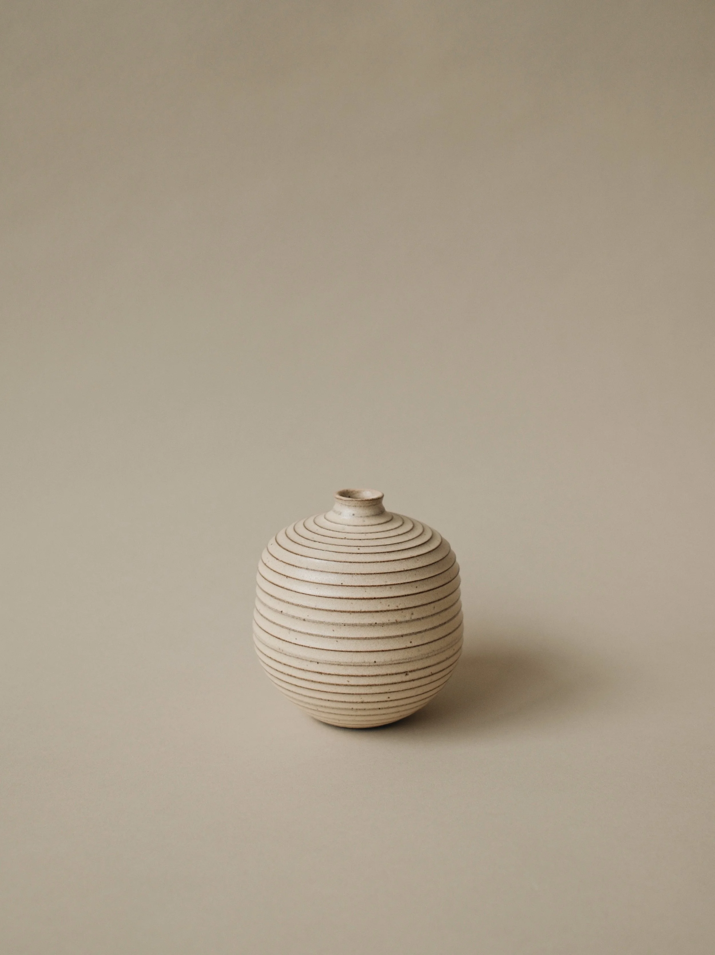 Mini Bud Vase — Ribbed Cream