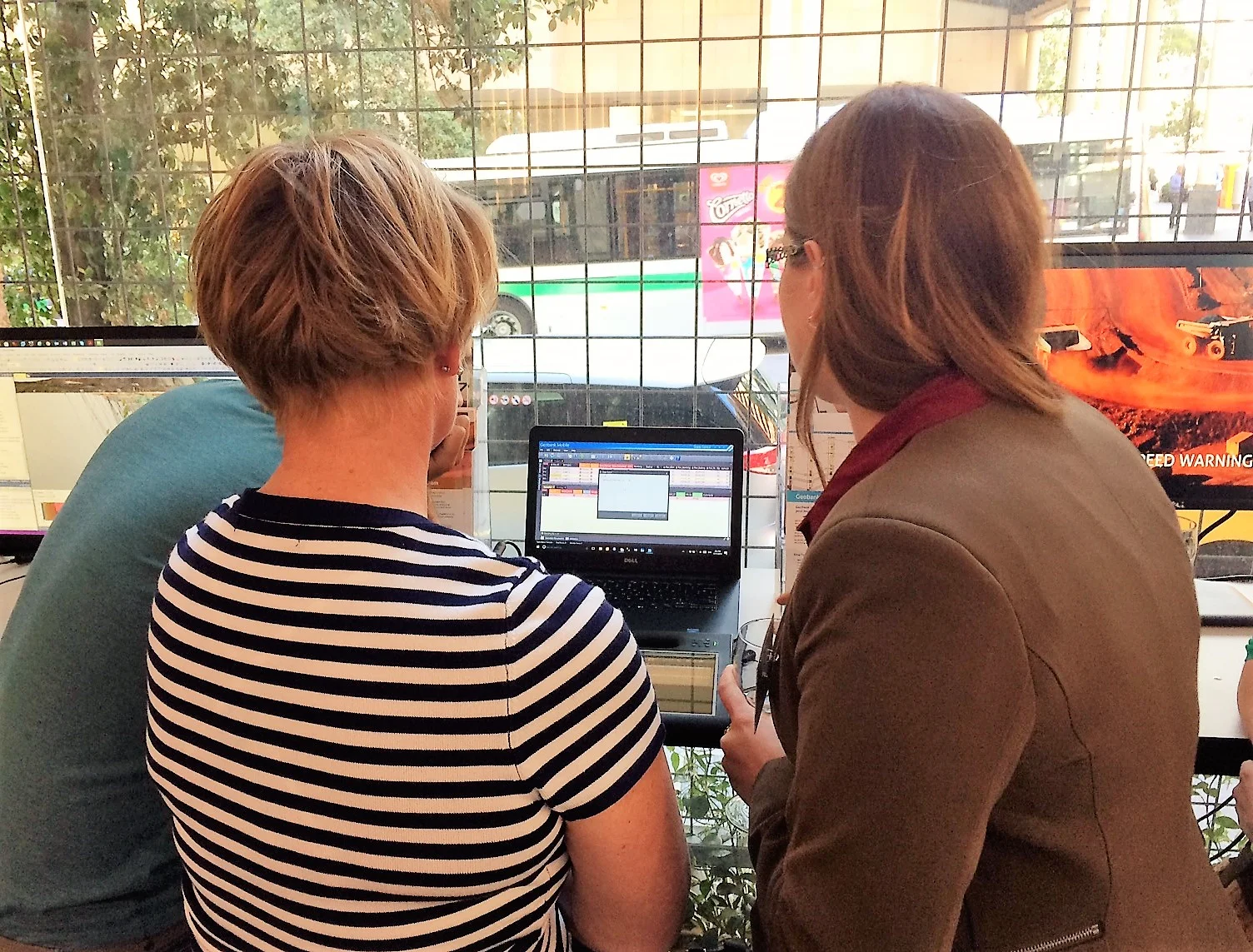 Networking and live demos of the new Geobank 2017.