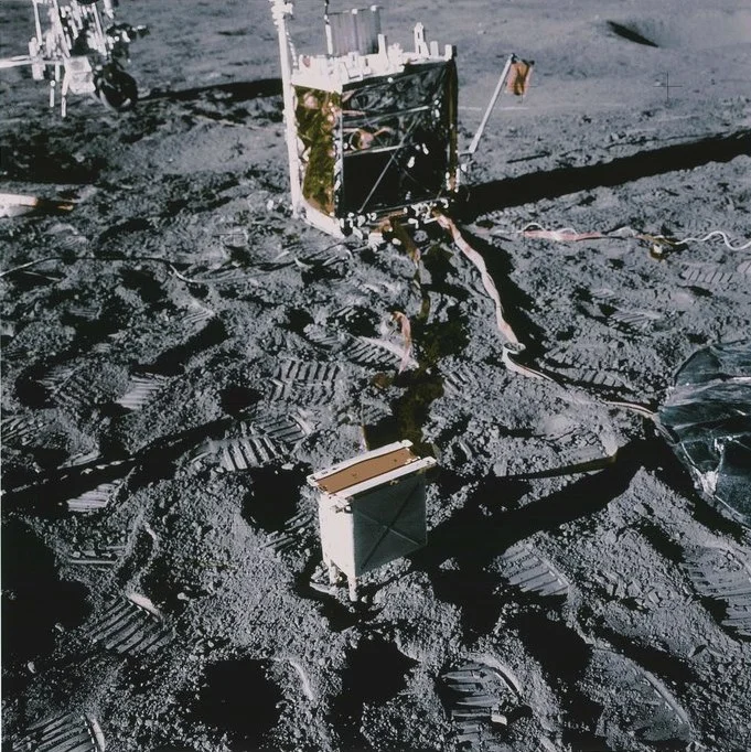 Apollo 14 ALSEP shows Professor O’Brien's CPLEE in foreground and DDE in top-right corner of the Central Processing Unit (CPI) in background. (Image credit: NASA)