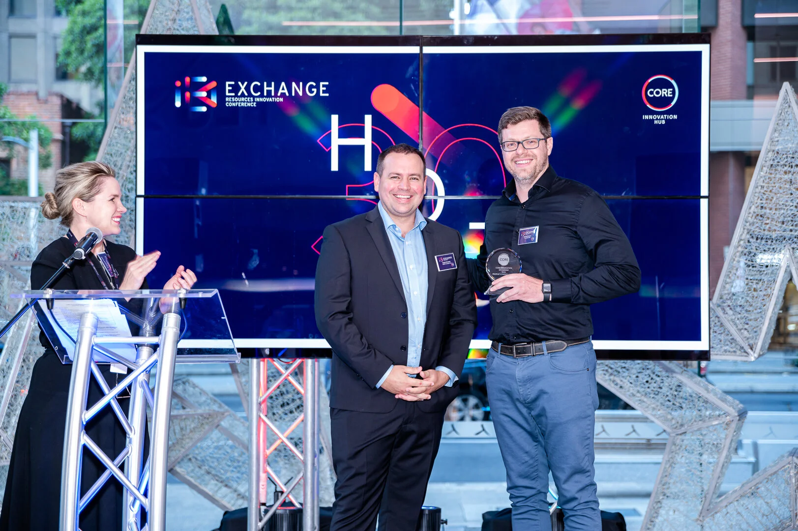 SNEAKPEEK-CORE_SC20 _DZ67450 - ©JoshFernandes2020.jpg