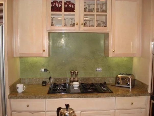 Venetian backsplash