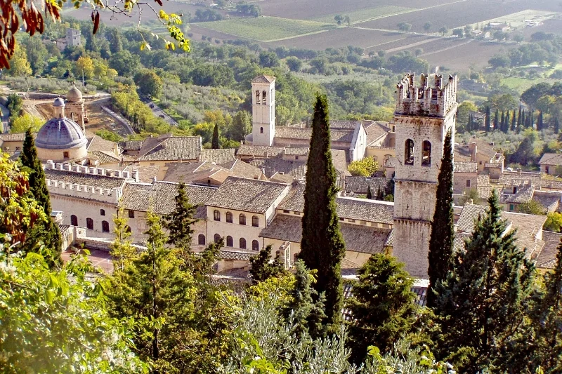 Assisi_Tower and Landscape_1280.jpg