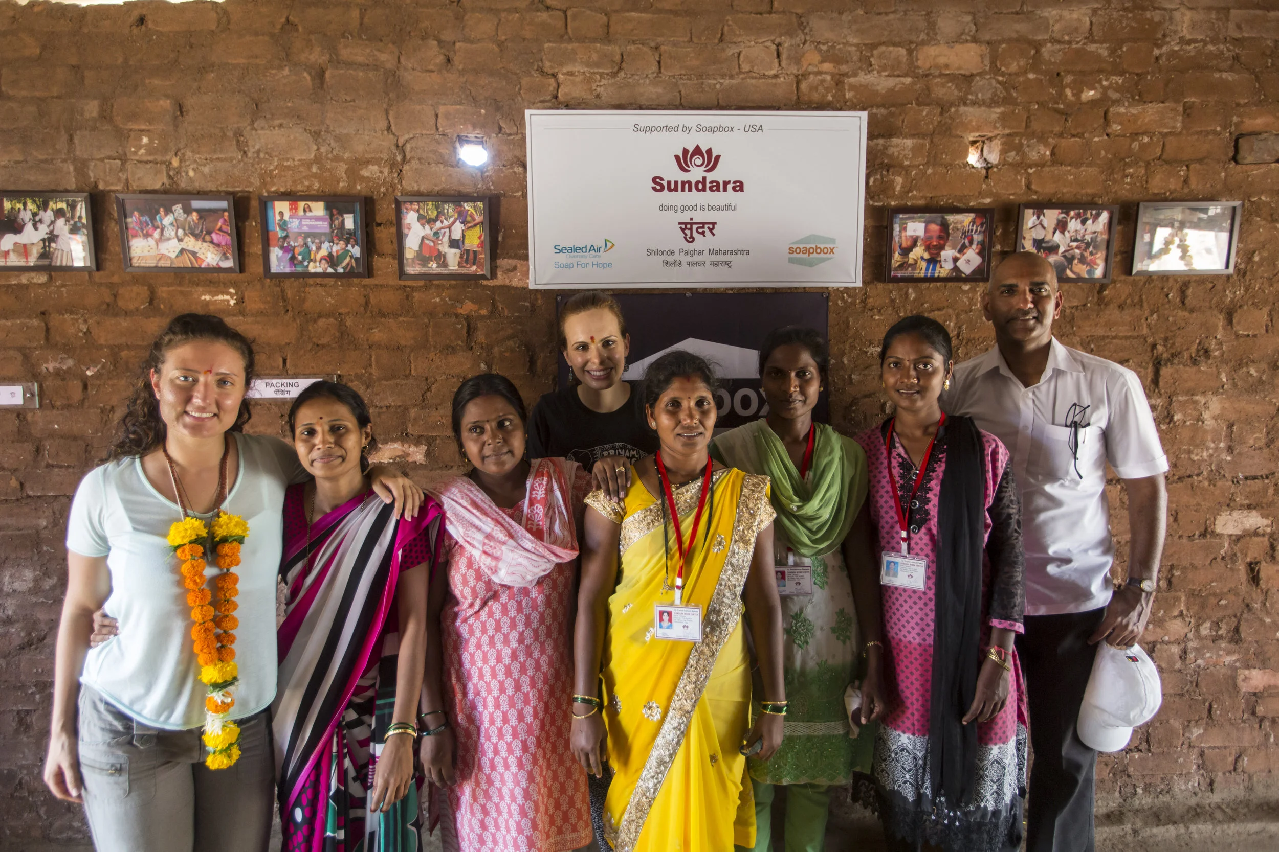 Our Hygiene Ambassadors from Kalwa join us in Ashte to support their fellow co-workers on this exciting day