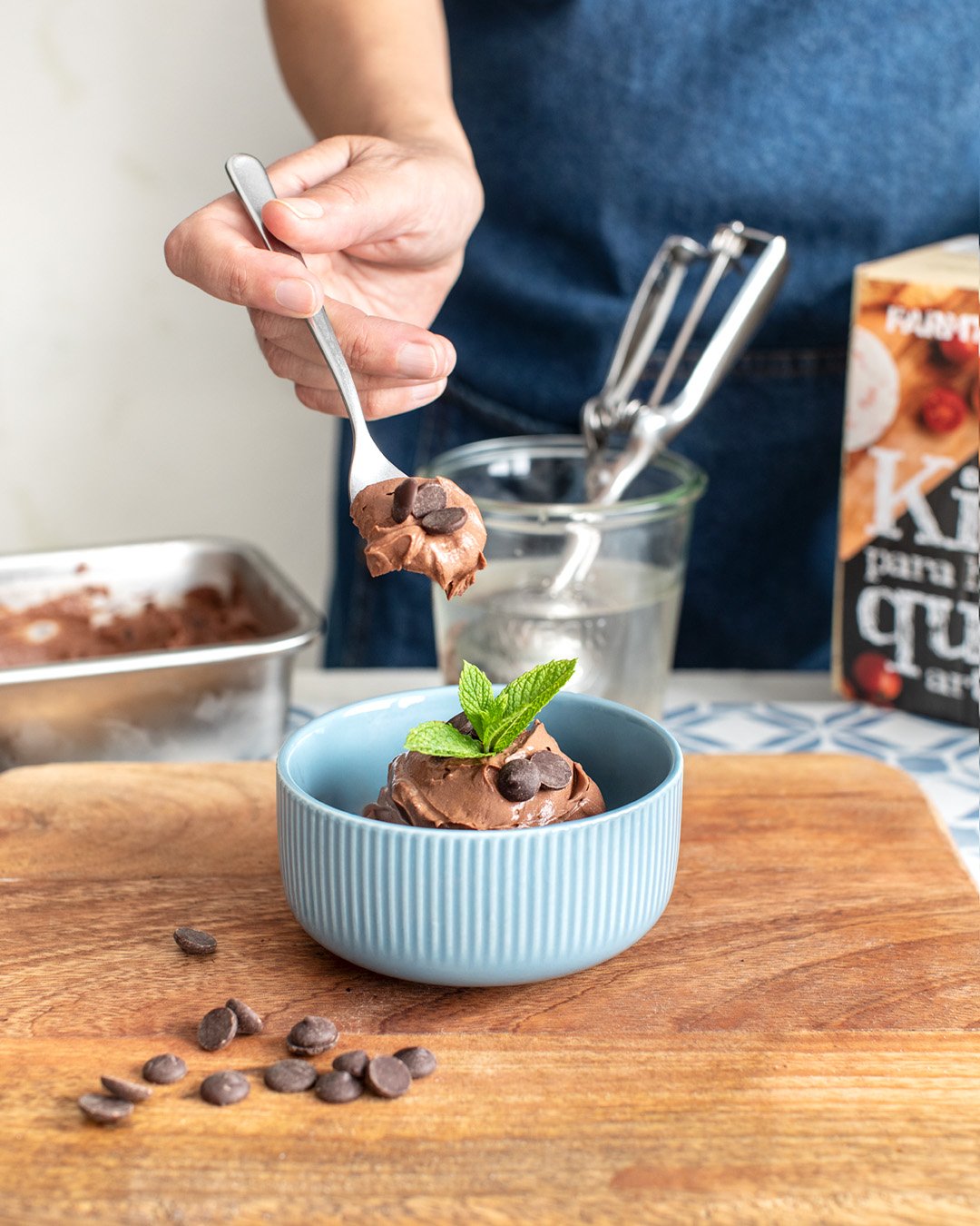 Helado de chocolate con mascarpone casero: una nueva idea de postre fácil para el verano