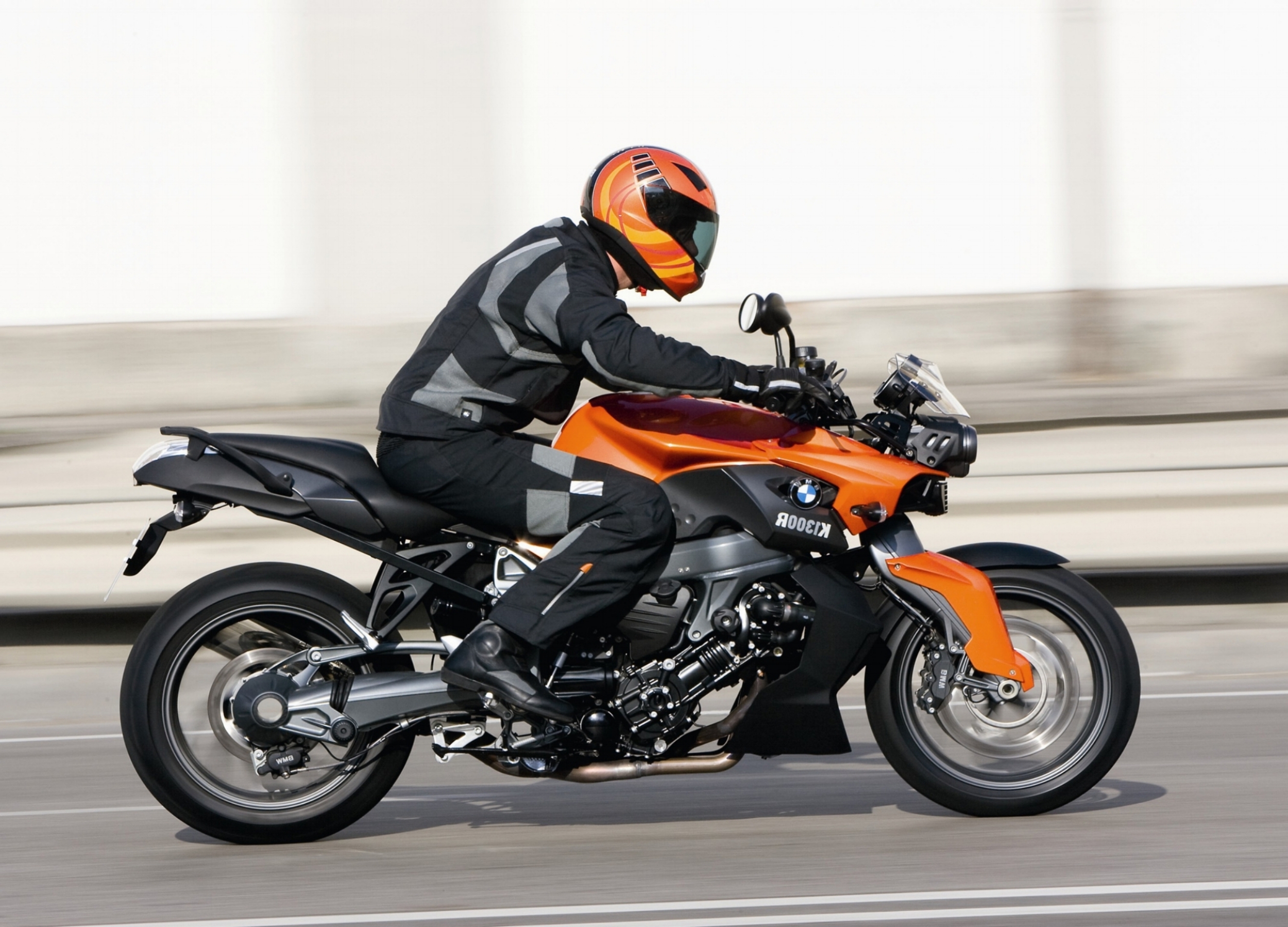 BMW-K1300R_mp2_pic_67115.jpg