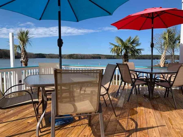 Waterside Grill