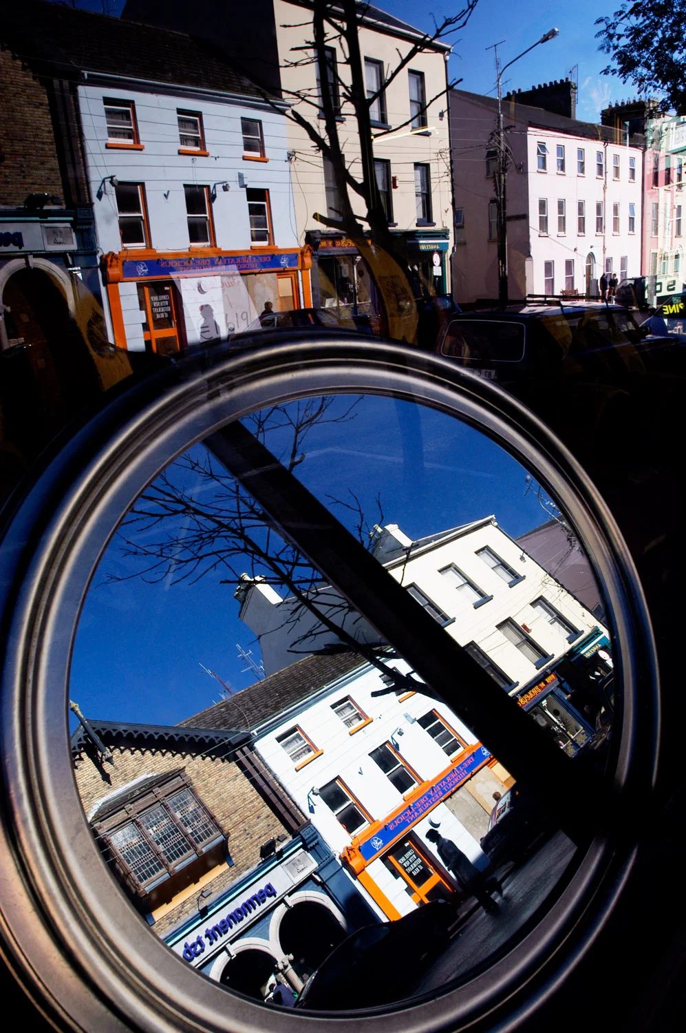 RoundMirror109_L.jpg
