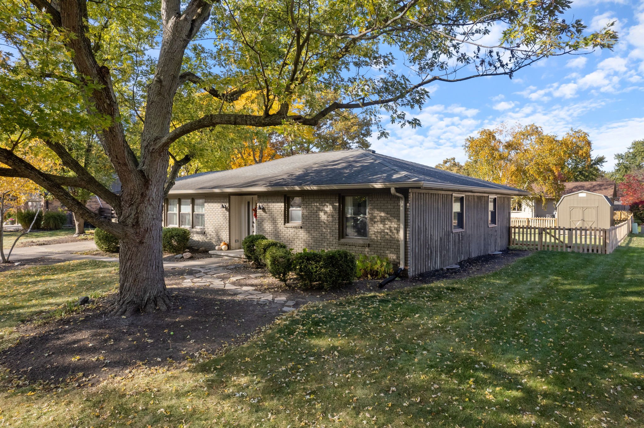 6-web-or-mls-3928-pasadena-dr.jpg