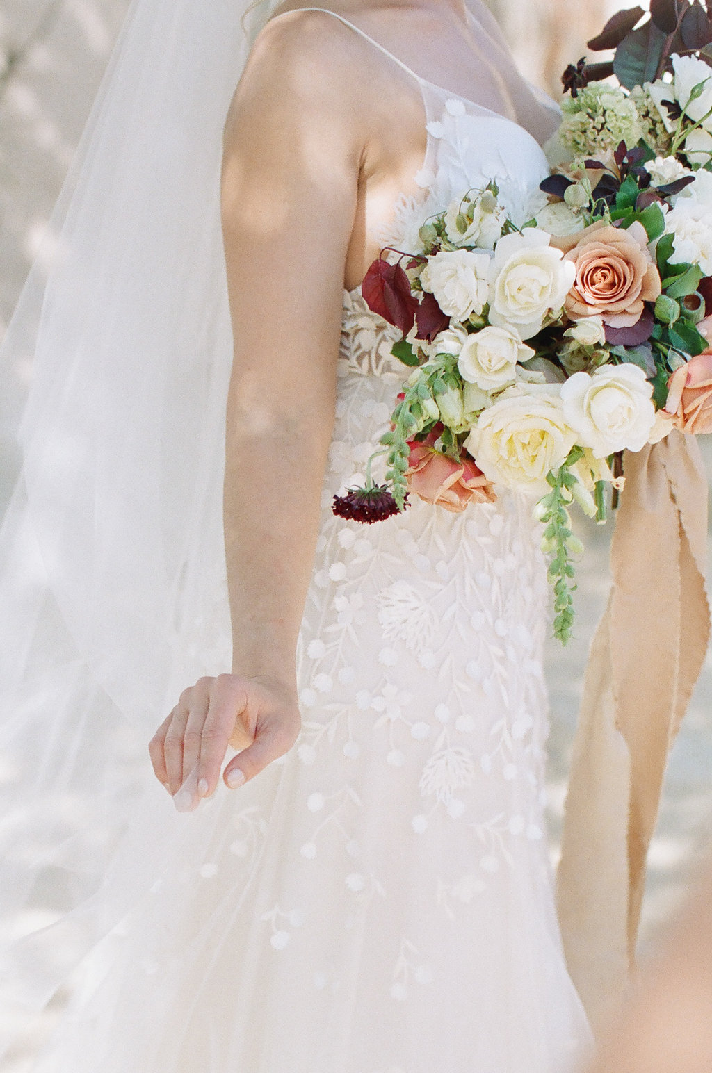 Check Out This California Wedding Dress and Bouquet