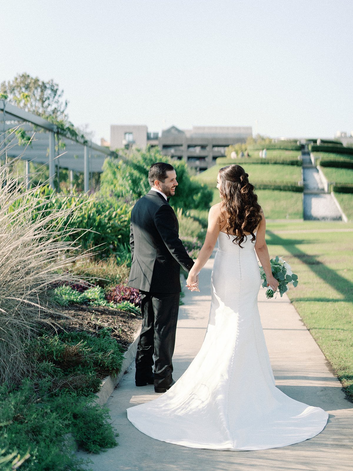 Haley.Sam.Wedding.MarniWishartPhotography.12.17.2022-389.jpg