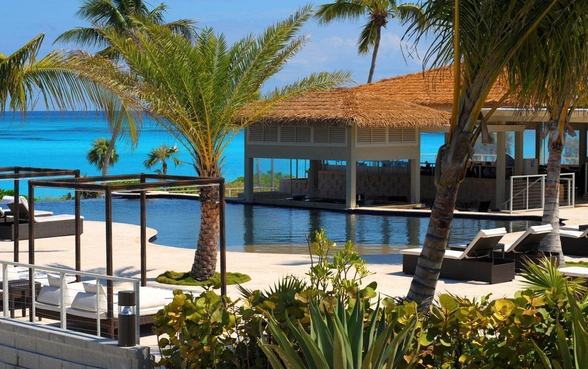 Sky Beach Club - Exterior