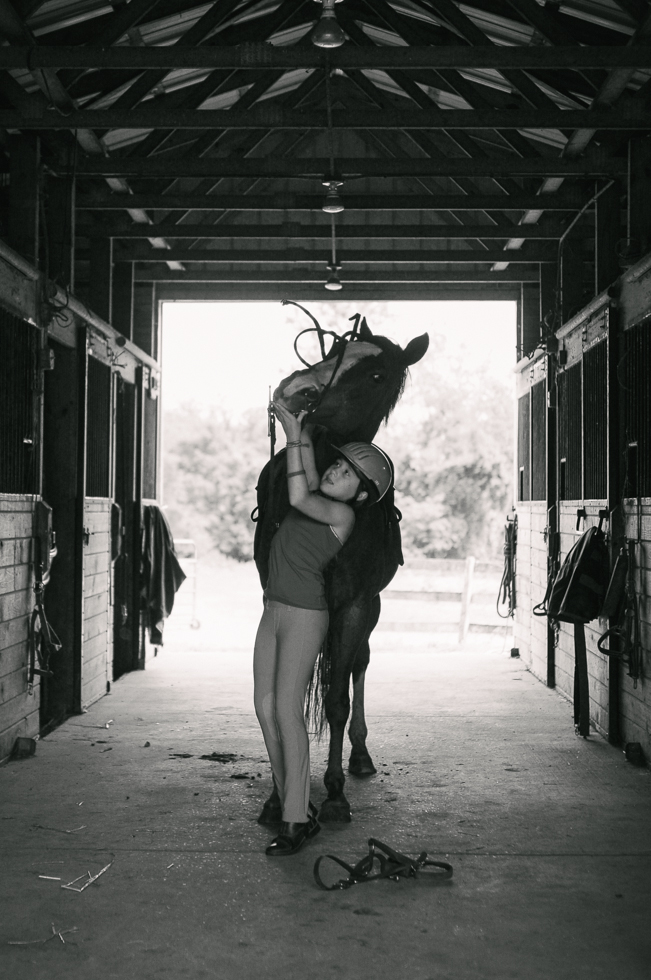 Ruby at the Farm- McKenzie Elizabeth Photography blog-6.jpg