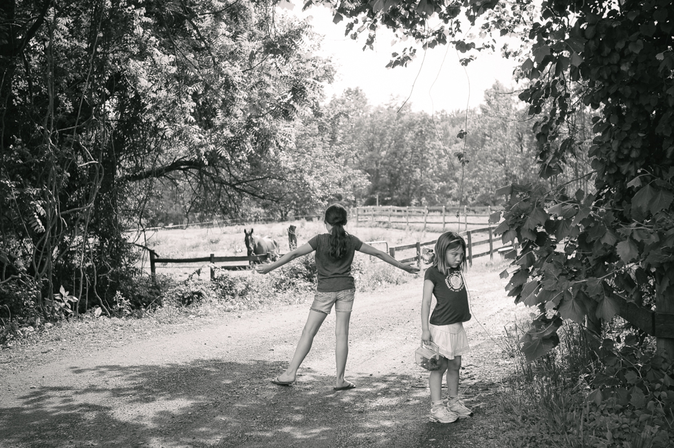 Ruby at the Farm- McKenzie Elizabeth Photography blog-22.jpg