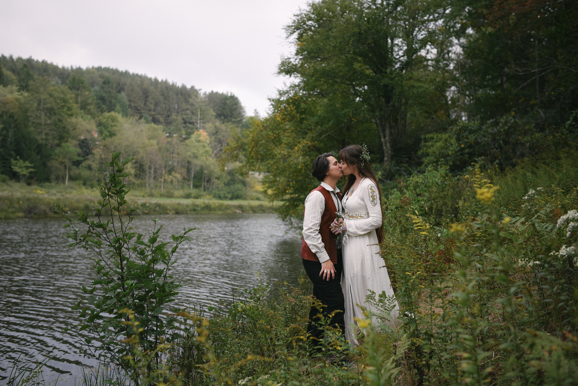  Mountain Wedding, Outdoors, Rustic, West Virginia, Maryland Wedding Photographer, DIY, Casual, bride and groom kissing beside river, Blackwater River 