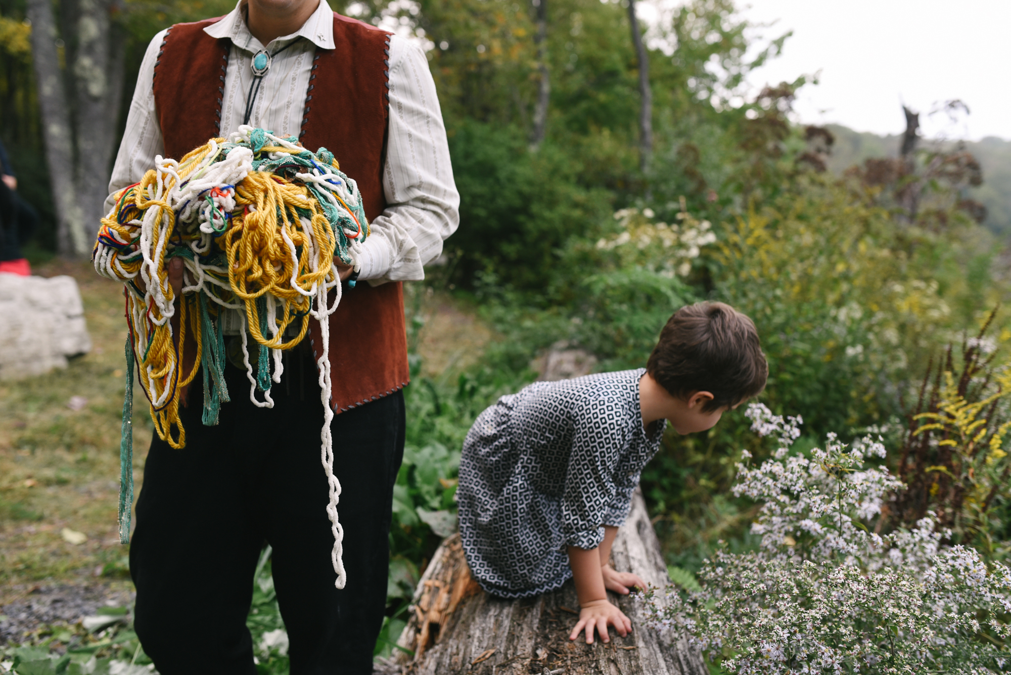  Mountain Wedding, Outdoors, Rustic, West Virginia, Maryland Wedding Photographer, DIY, Casual, groom gathering yarn with little girl 