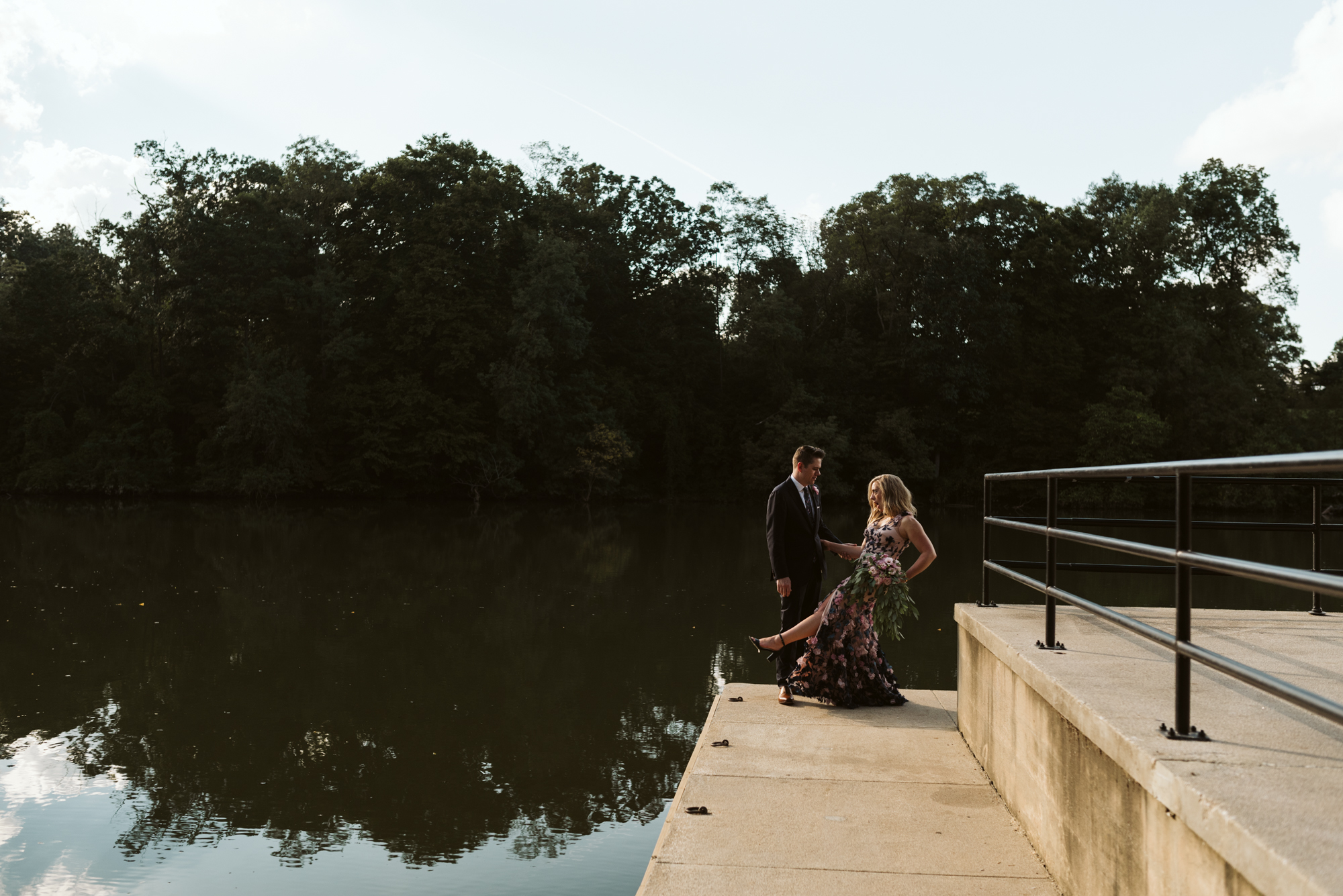 Pop-up Ceremony, Outdoor Wedding, Casual, Simple, Lake Roland, Baltimore, Maryland Wedding Photographer, Laid Back, Bride and Groom by Water