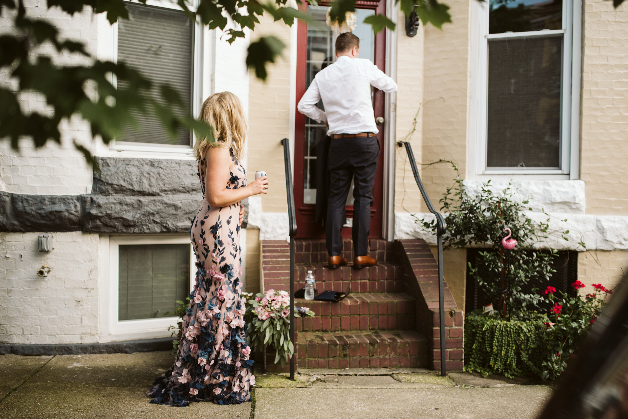 Pop-up Ceremony, Outdoor Wedding, Casual, Simple, Lake Roland, Baltimore, Maryland Wedding Photographer, Laid Back, Bride and Groom in Hampden, Rowhouse Baltimore