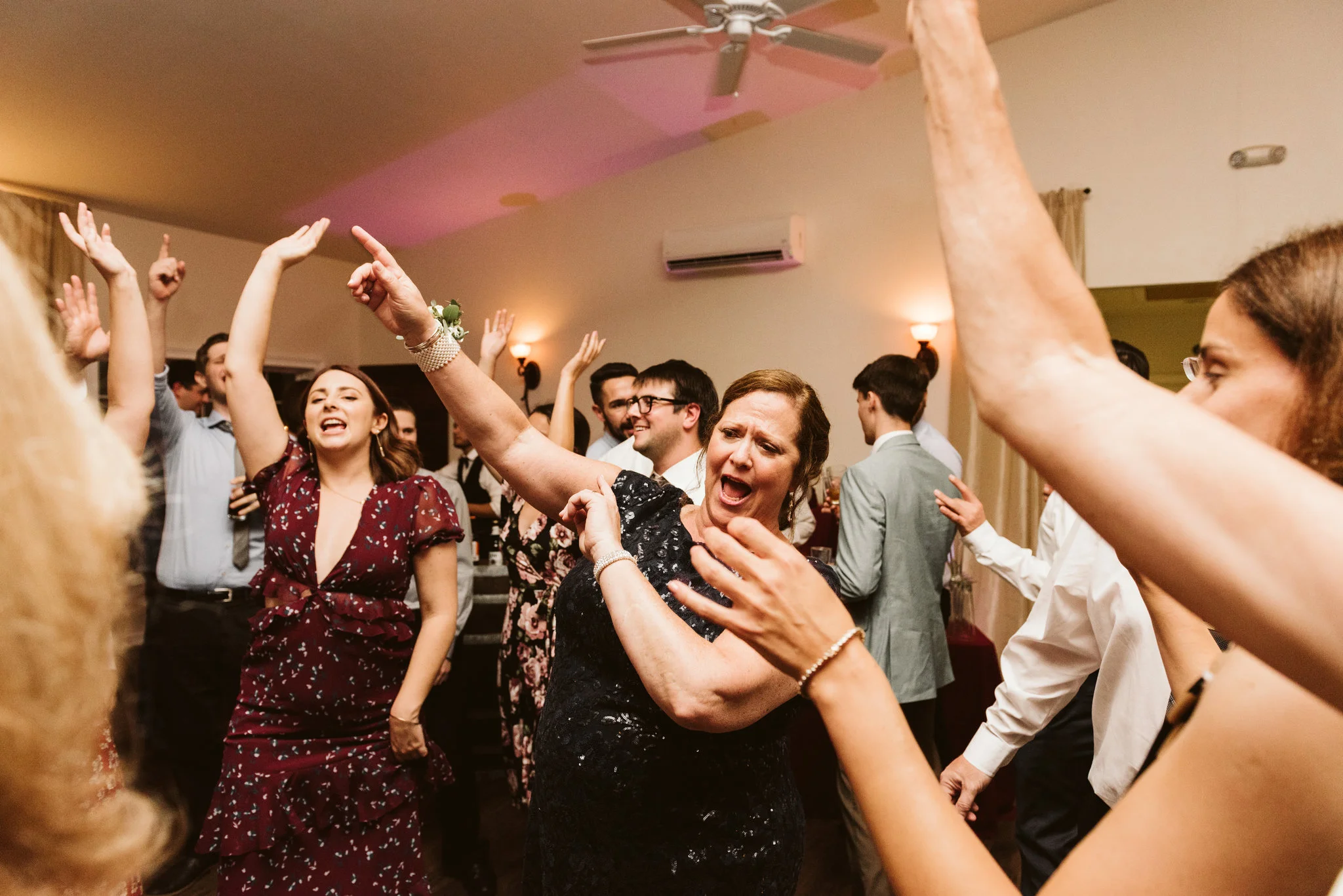 KatieandZach'sSneakPeeks-83.jpg