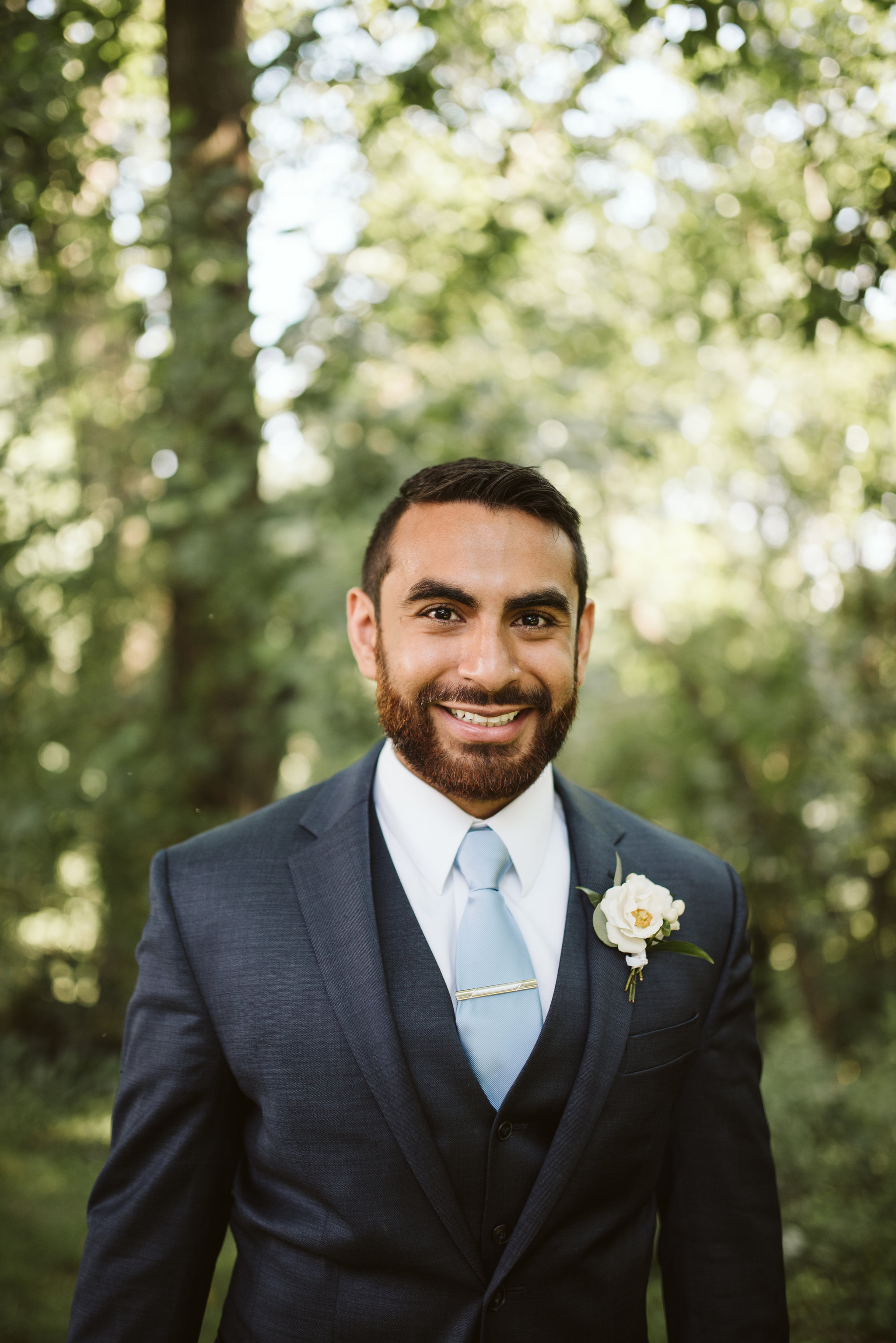  Ellicott City, Baltimore Wedding Photographer, Wayside Inn, Summer Wedding, Romantic, Traditional, Outside of Portrait of Groom, Jos A Bank Suit 