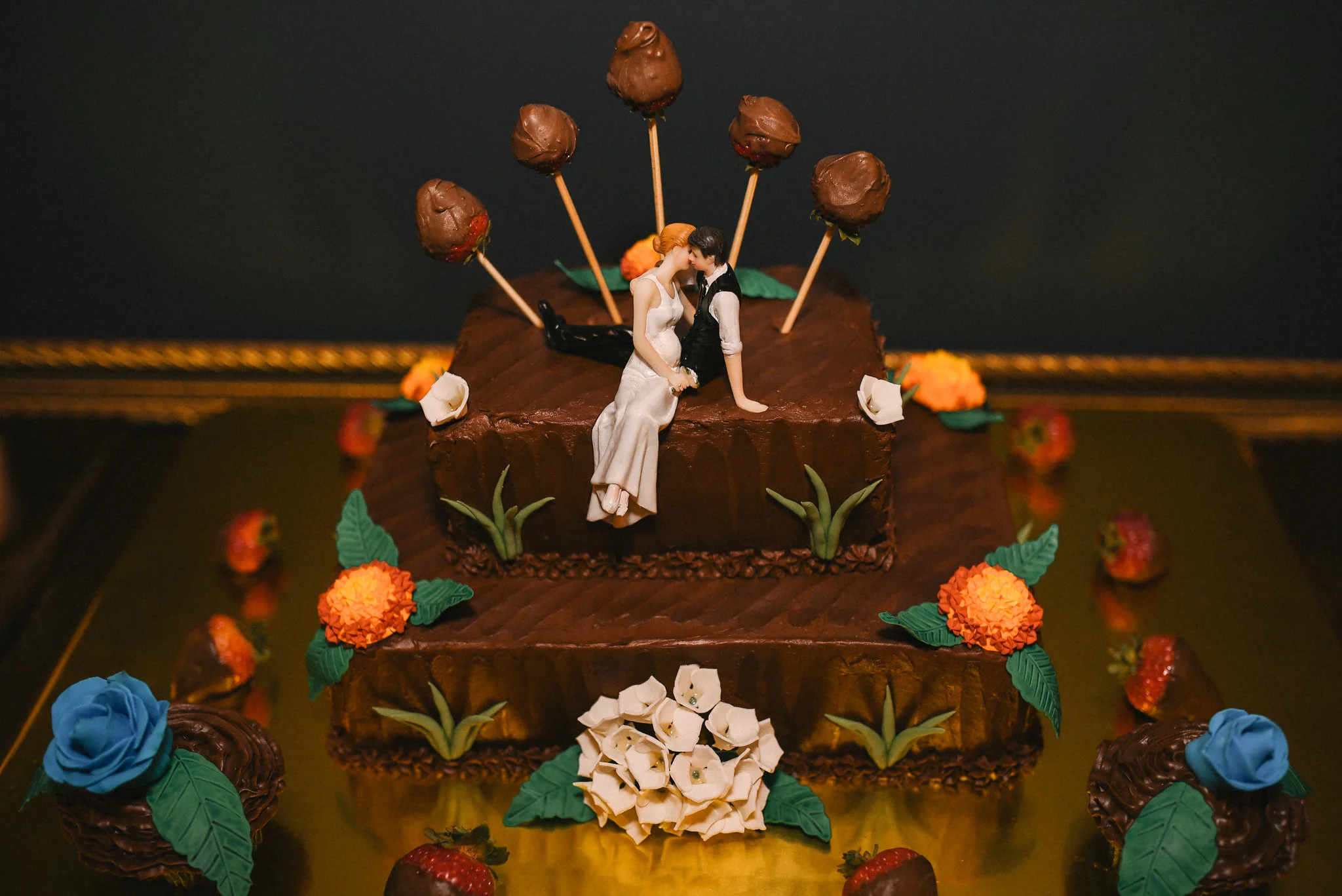 Woodberry, Baltimore, La Cuchara, Intimate Wedding, Nature, Maryland Wedding Photographer, Romantic, Classic, Closeup of Wedding Cake, Chocolate Wedding Cake, Custom Cake Topper, Pregnant Bride