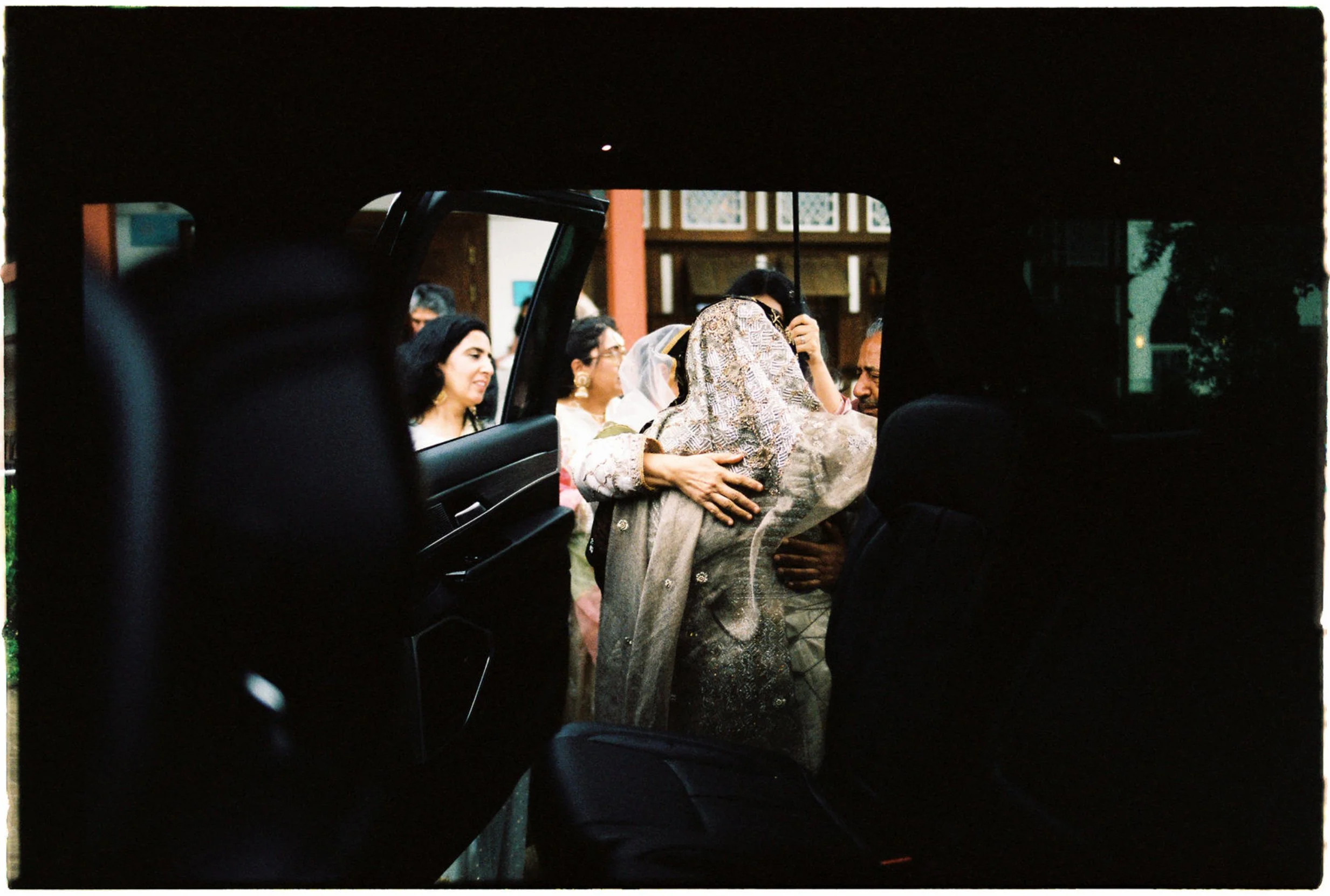 mckenzie elizabeth photography film wedding photographer london and dc  -14.jpg