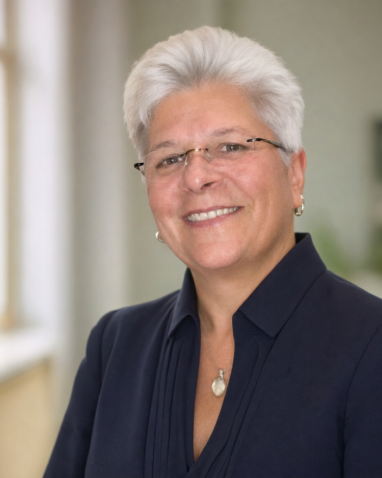 Lynne Palazzolo
