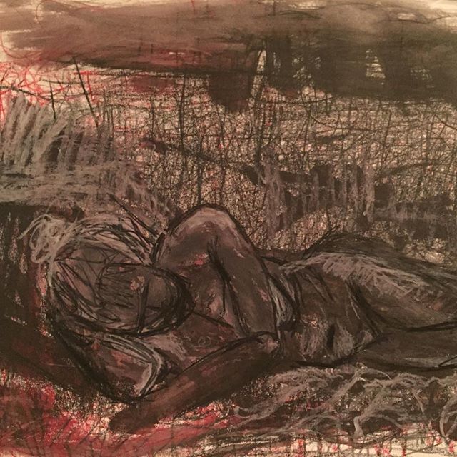 Music response life drawing #albumcovers #drawingalbums #massiveattack #drinkndraw #castlemaine #castlemaineartists #charcoaldrawing #reclining pose #nofilter