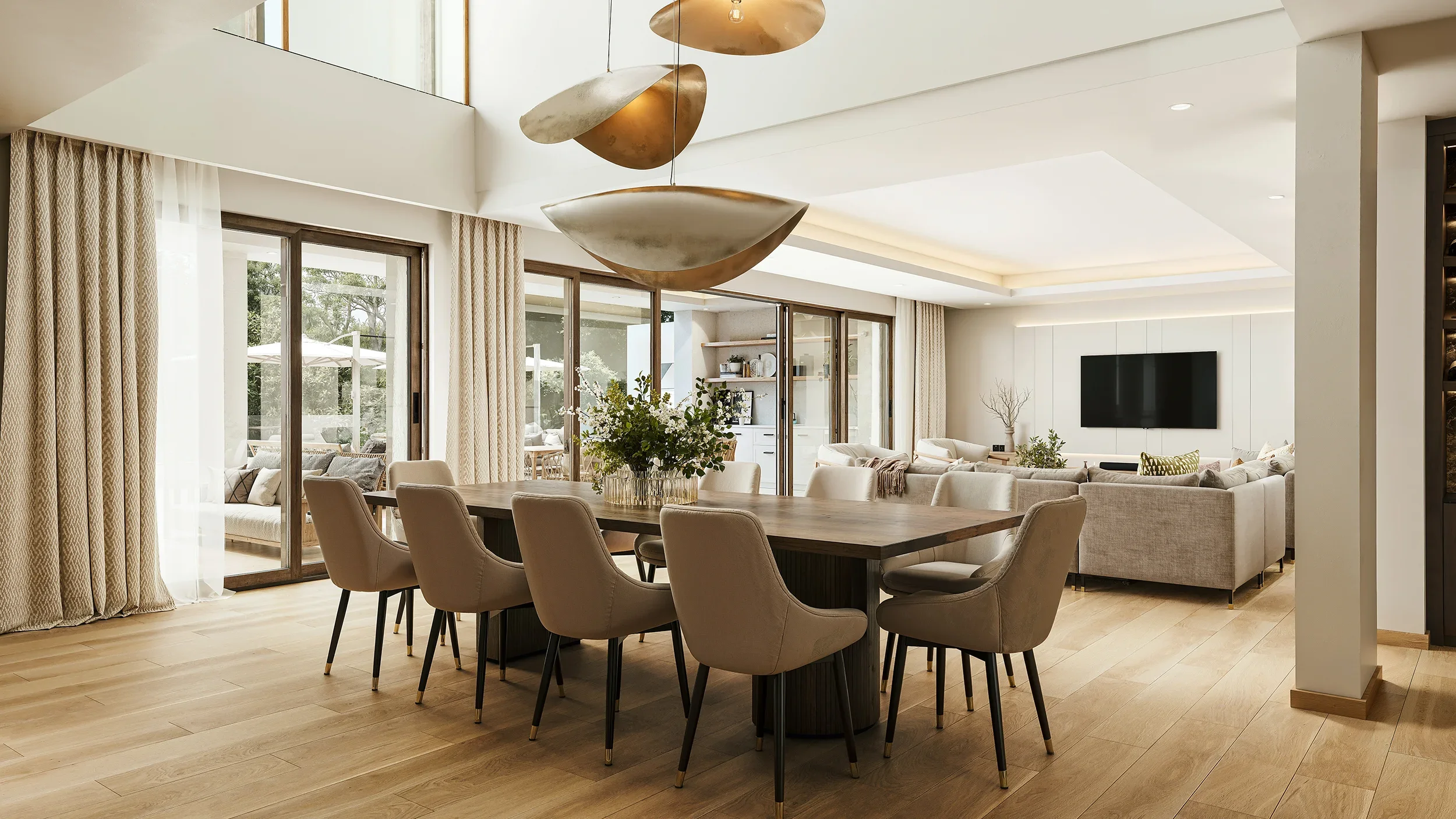 super-villa-dining.webp